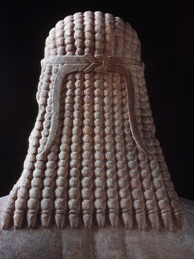 Detail of the New York Kouros's hair